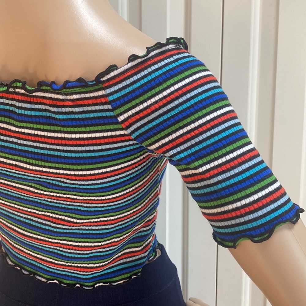 Ambiance Womens S/M Crop Top. Ribbed, ruffle, buttons, striped. So cute and fun. - Picture 6 of 12